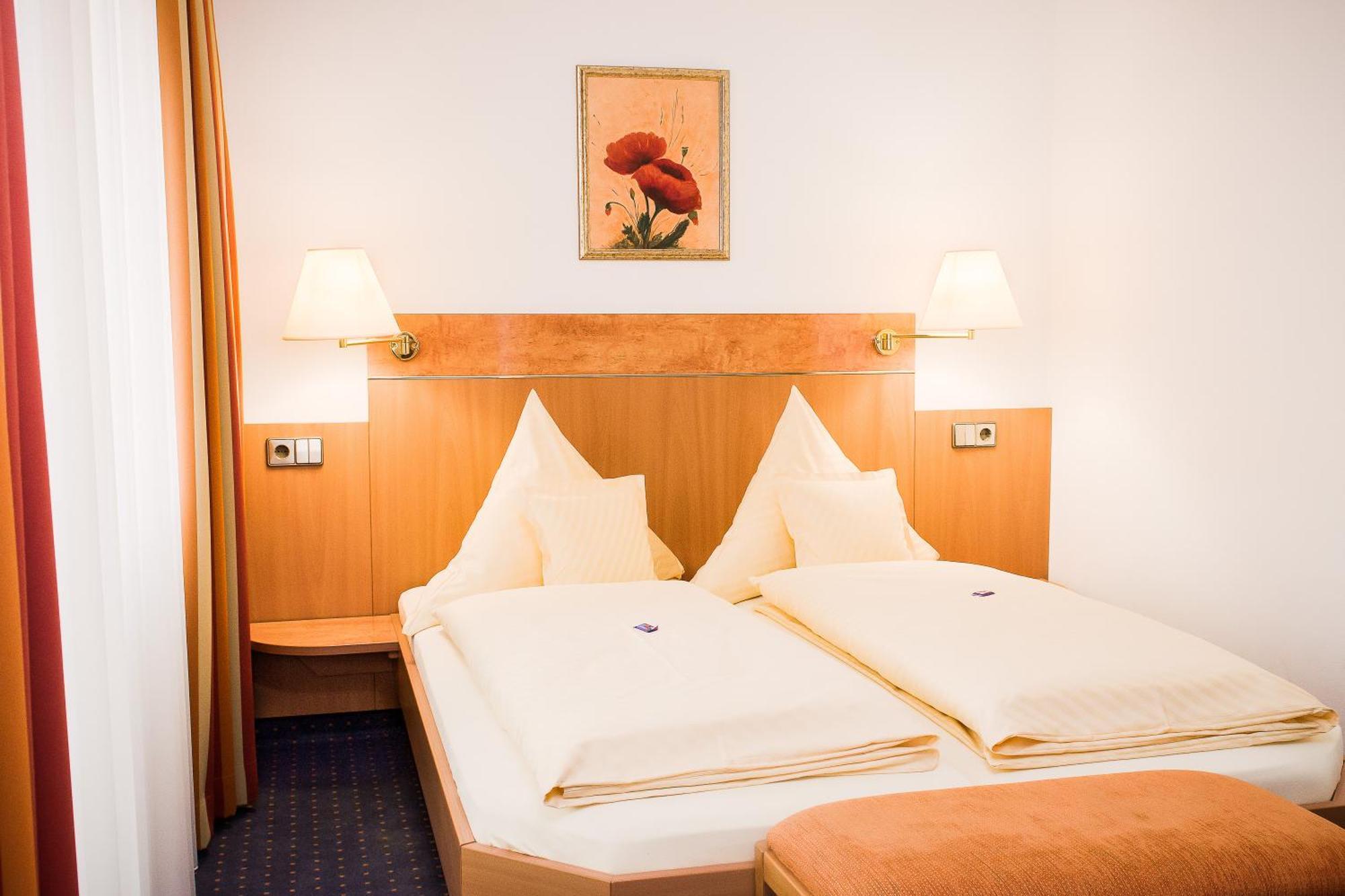 Hotel Hydepark Haidkapelle Esterno foto